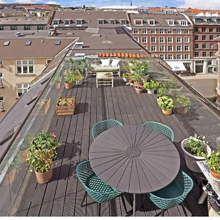 Beautiful With A Private Rooftop Terrace * Koppenhága